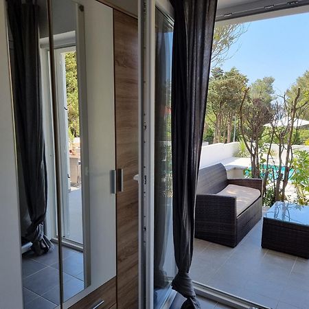 Villa Flamingo Deluxe Novalja Ruang foto