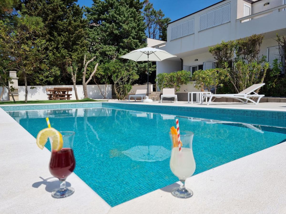 Villa Flamingo Deluxe Novalja Bagian luar foto