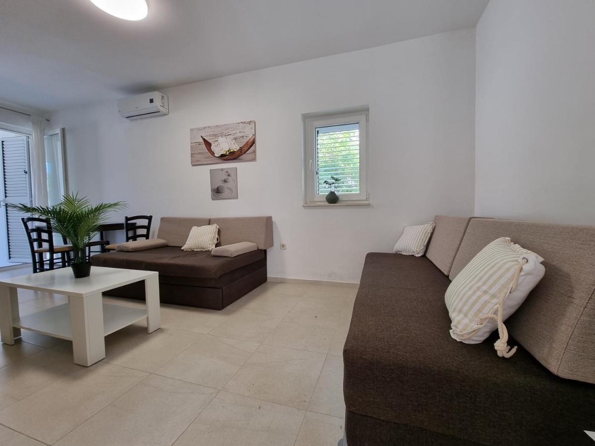 Villa Flamingo Deluxe Novalja Bagian luar foto