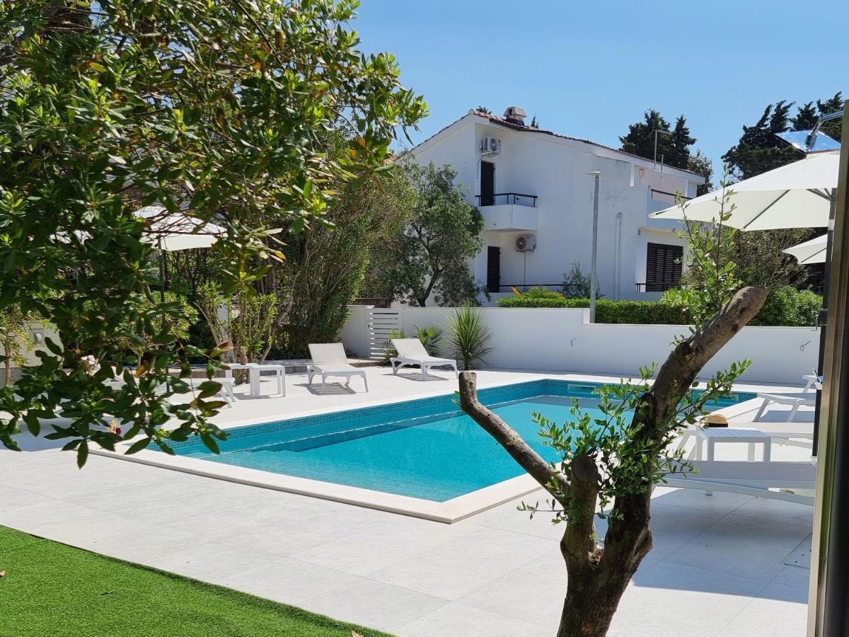 Villa Flamingo Deluxe Novalja Bagian luar foto