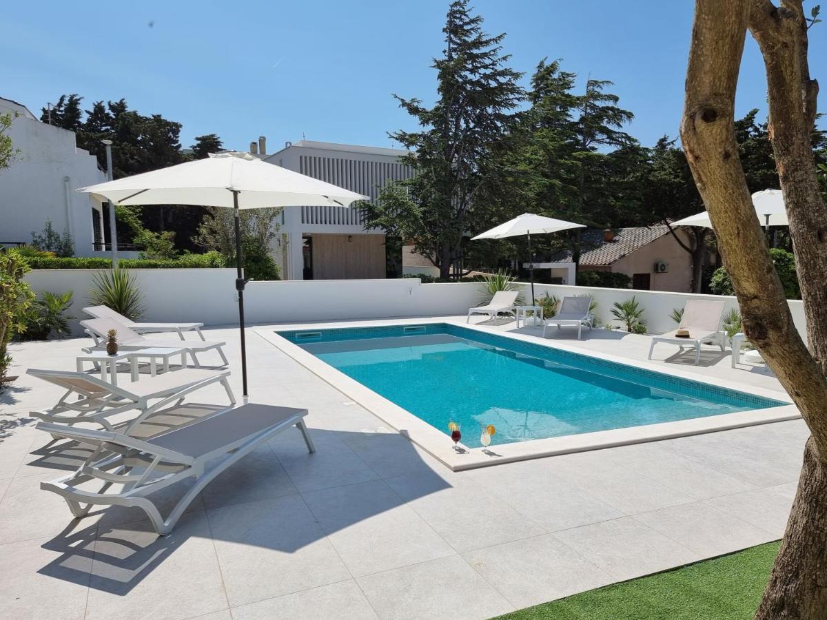 Villa Flamingo Deluxe Novalja Bagian luar foto